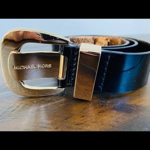 🔥SOLD🔥Michael Kors Patent Leather—